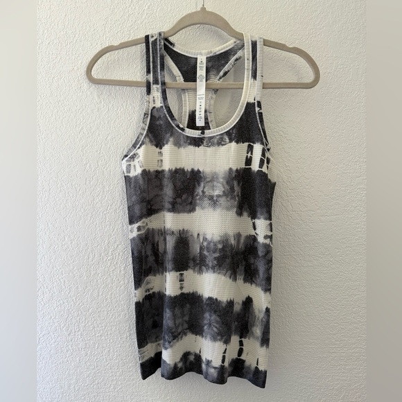 Lululemon Women's Tie-Dye Swiftly Tank Top Size 4 - Picture 4 of 13